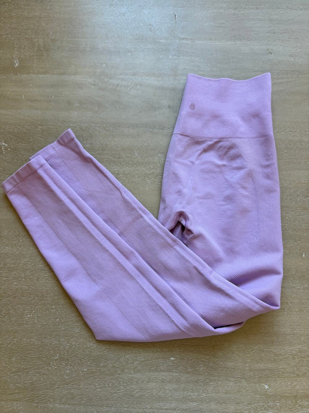 Spiritual Gangster Leggings Size M/L- Lavender